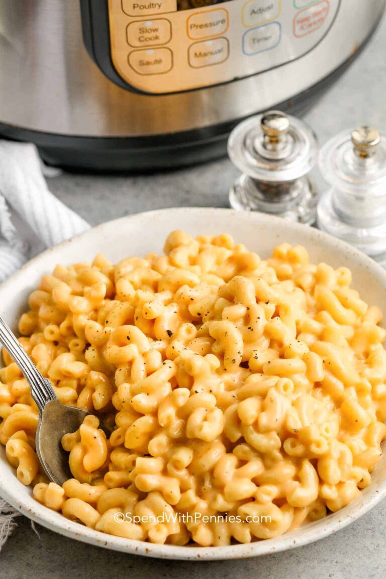 Fast, Cheesy, Perfectly Creamy Mac and Cheese