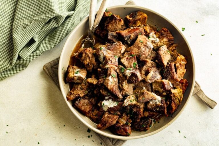 Crockpot Garlic Butter Steak Bites